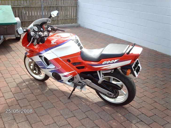 Honda  CBR 600 F2 billede 4