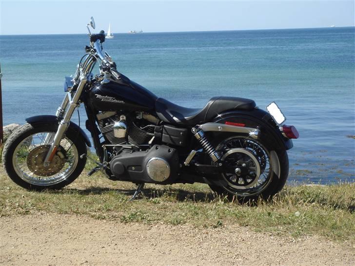 Harley Davidson FXDB Street Bob billede 1