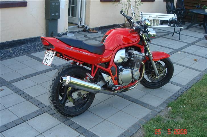 Suzuki GSF Bandit 600 - Lige hjem kommet efter vores dejlige søndagstur billede 2
