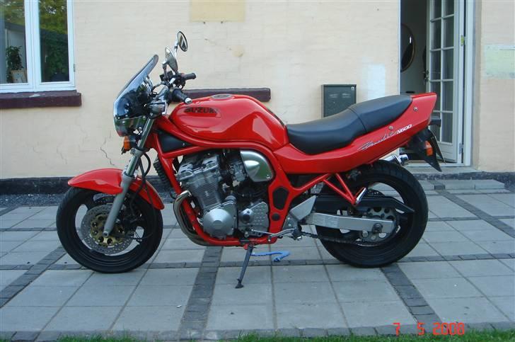 Suzuki GSF Bandit 600 - Tak til den tidligere ejer for en flot og velholdt MC. Sådan så den ud da jeg købte den! billede 9