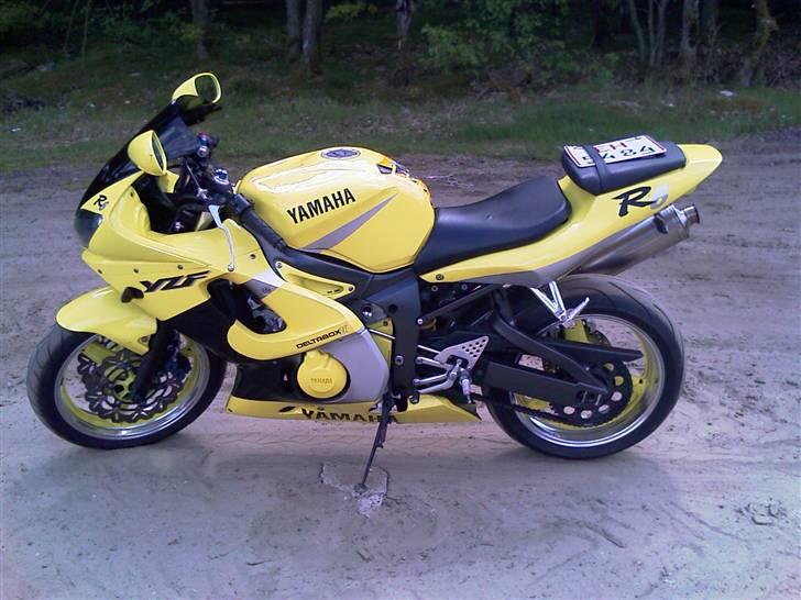 Yamaha yzf r6 billede 2