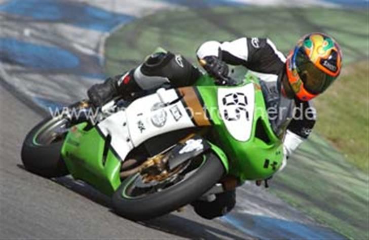 Kawasaki ZX-6RR - Fra Hockenheim, Tyskland billede 9