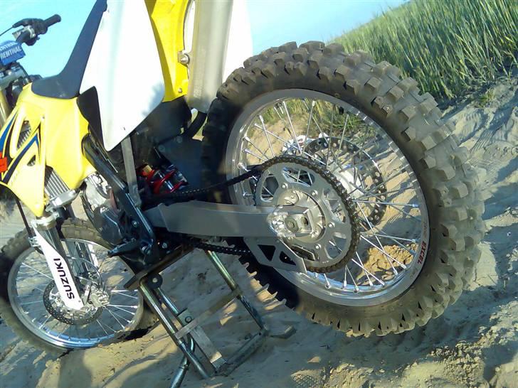 Suzuki RM125k8 *Stjålet* billede 8