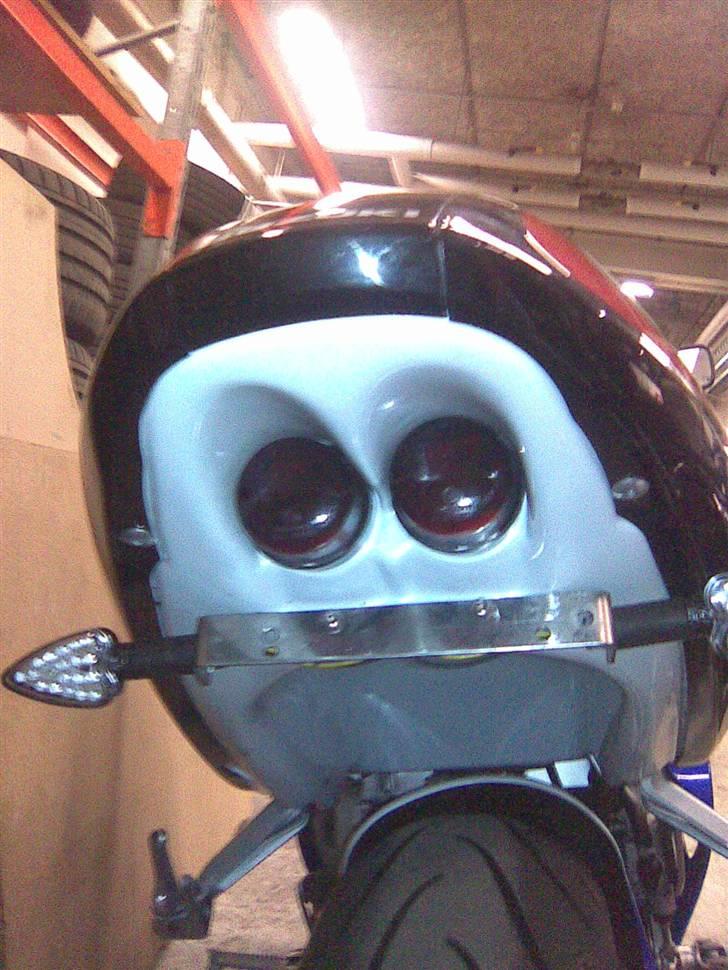 Suzuki GSX-R 600 *Stjålet 20/4* - Den nye bagende billede 7