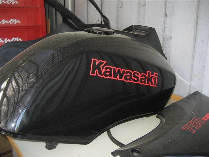 Kawasaki   Gpz 750 Turbo billede 11