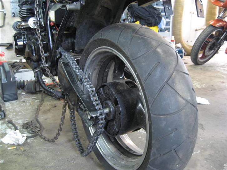 Kawasaki   Gpz 750 Turbo billede 16