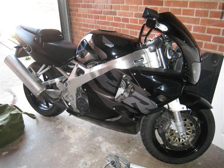 Honda CBR 900 RR Fireblade billede 3
