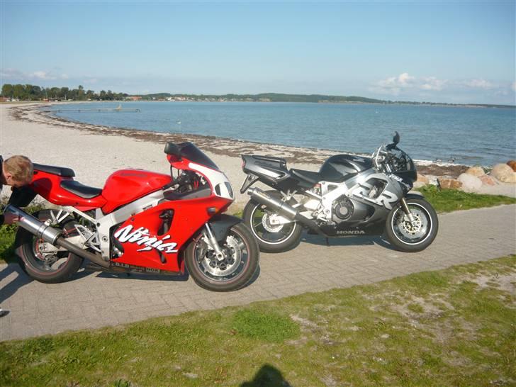 Honda CBR 900 RR - SOLGT-  billede 4