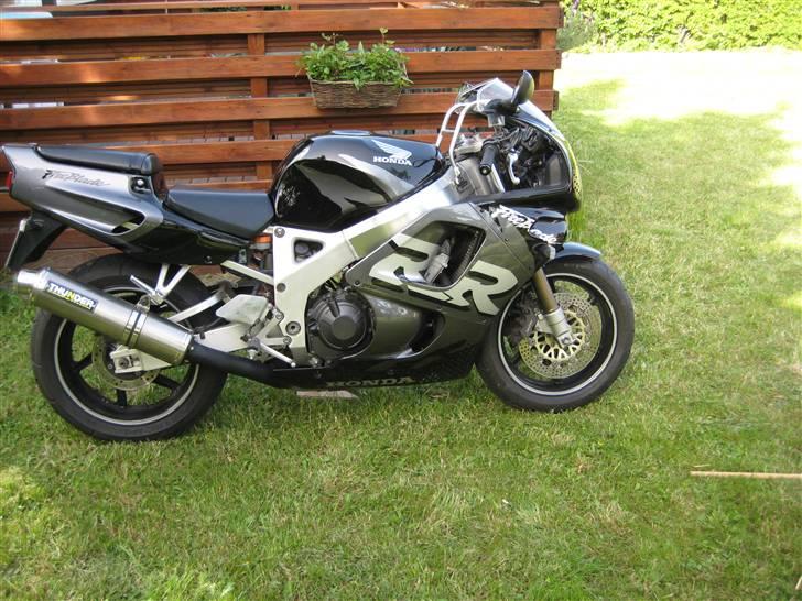 Honda CBR 900 RR - SOLGT-  billede 6
