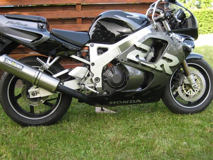 Honda CBR 900 RR - SOLGT-  billede 13