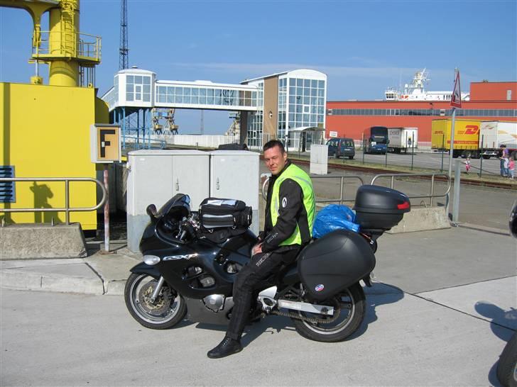 Suzuki GSX750F SOLGT - Pakket op, på vej hjem fra Prag billede 13