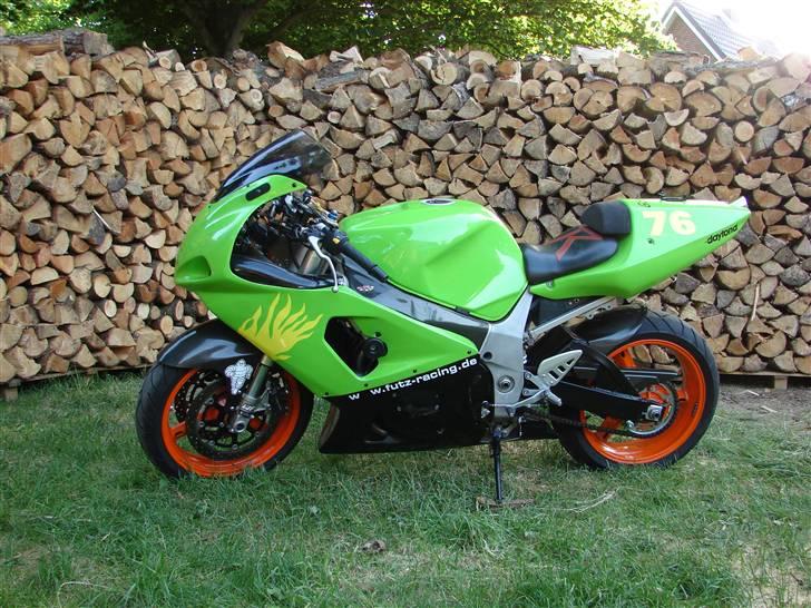 Suzuki GSX 750 R (Baneged) Solgt billede 2