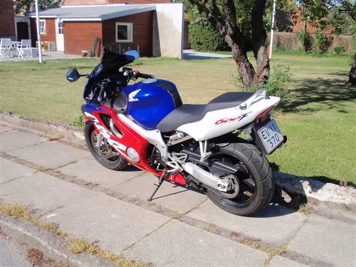Honda CBR 600 F4 *SOLGT* billede 7
