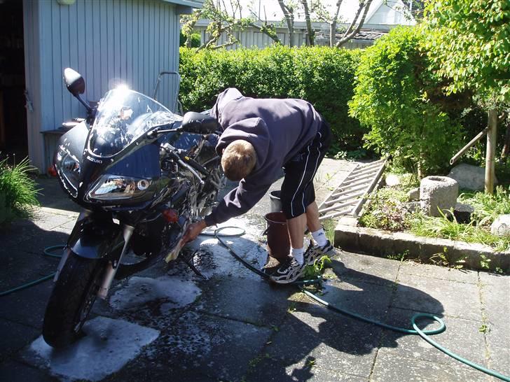 Suzuki SV 650 S - så vasker vi :) billede 3