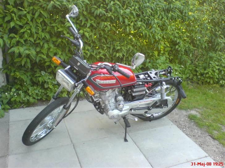 Haojin HJ 125 / Ophugget Tyren´s - Rust beskyttelse, igang. Også Bunden af Benzin tanken, billede 4