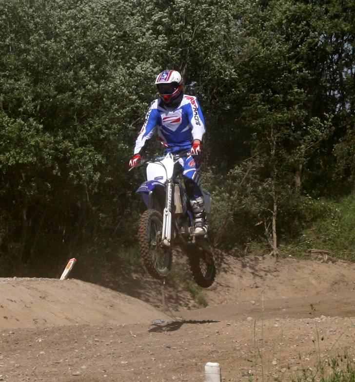 Yamaha YZ 125 Solgt - 3 gang på en bane billede 17