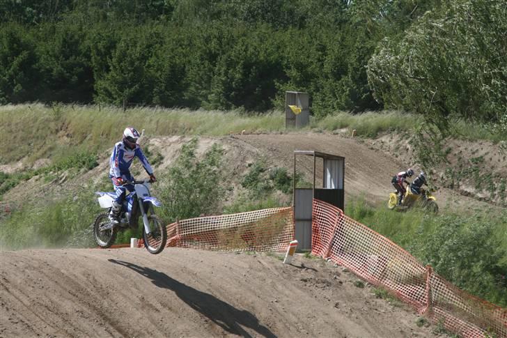 Yamaha YZ 125 Solgt - 3 gang på en bane billede 18