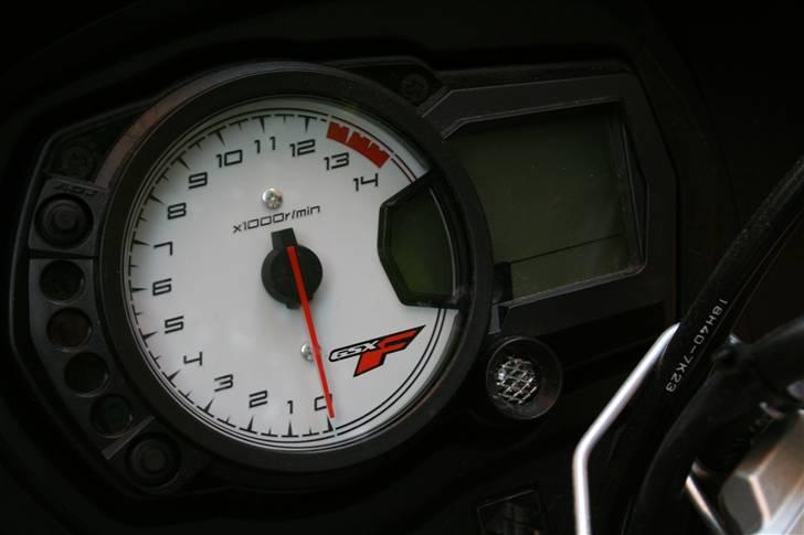 Suzuki GSX650F K8 billede 6