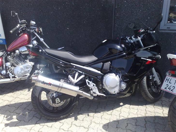 Suzuki gsx 650f solgt - da jeg hentede den hos forhandleren. billede 1