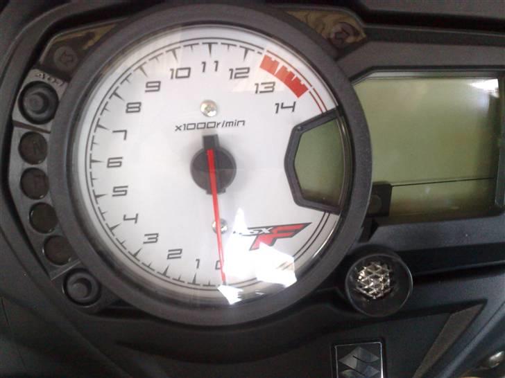 Suzuki gsx 650f solgt - synes det ser fint ud. billede 6