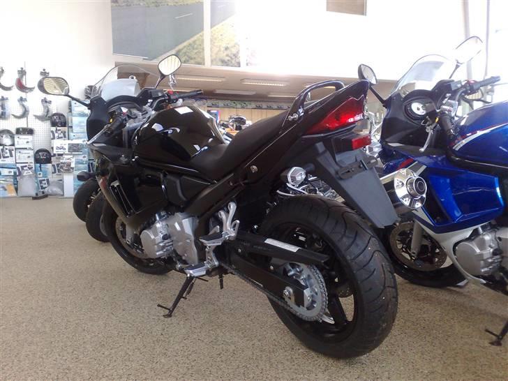Suzuki gsx 650f solgt - go røv billede 7