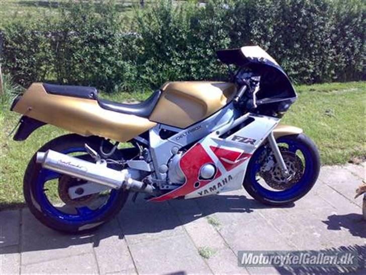 Yamaha FZR 600 "SOLGT" billede 2