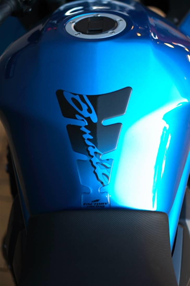 Suzuki GSF 650 S ABS Bandit - Så kom der sgu lige en tankpad på :) billede 11