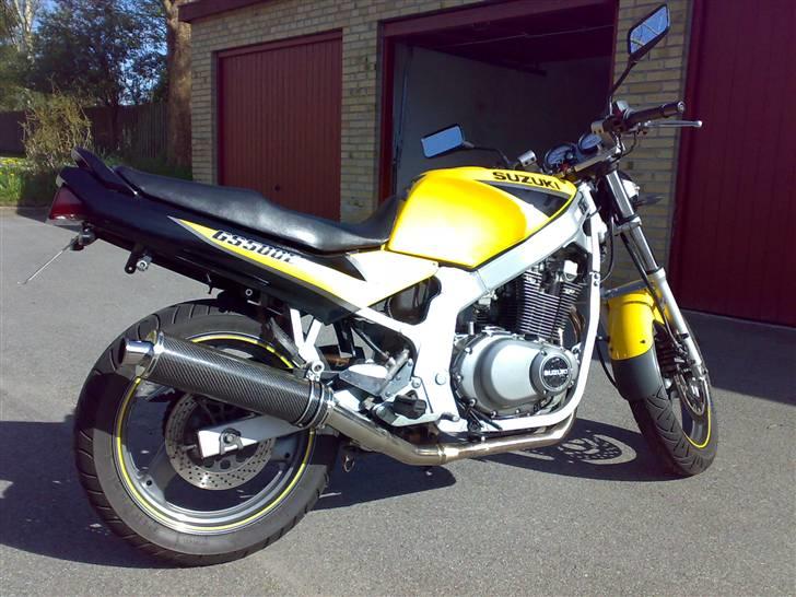 Suzuki GS500 (SOLGT) - Nu med nye rimstripes, så de matcher cyklen billede 17