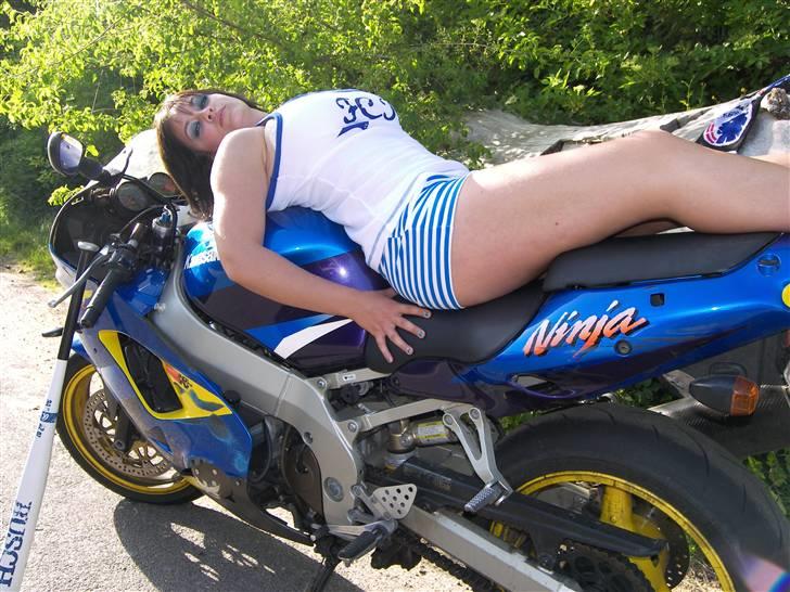 Kawasaki ZX9-R Ninja billede 8