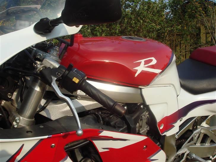 Suzuki GSXR 750 UNDER OMBYGNING billede 8