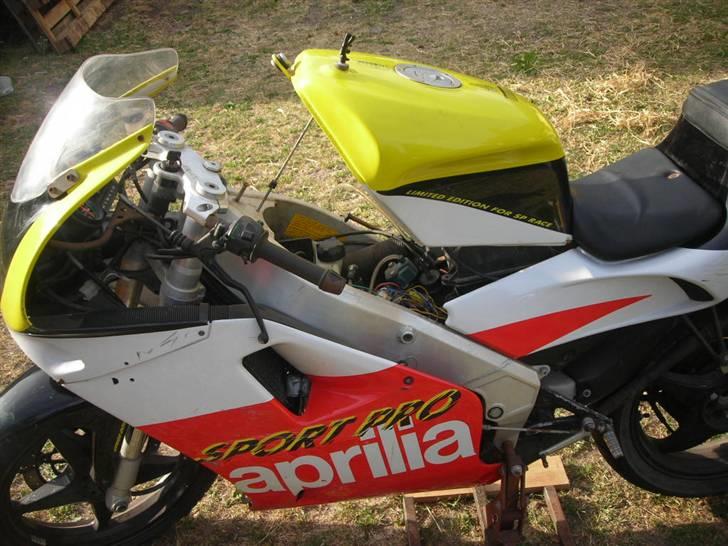 Aprilia AF1 125 sport-production **SOLGT** billede 10