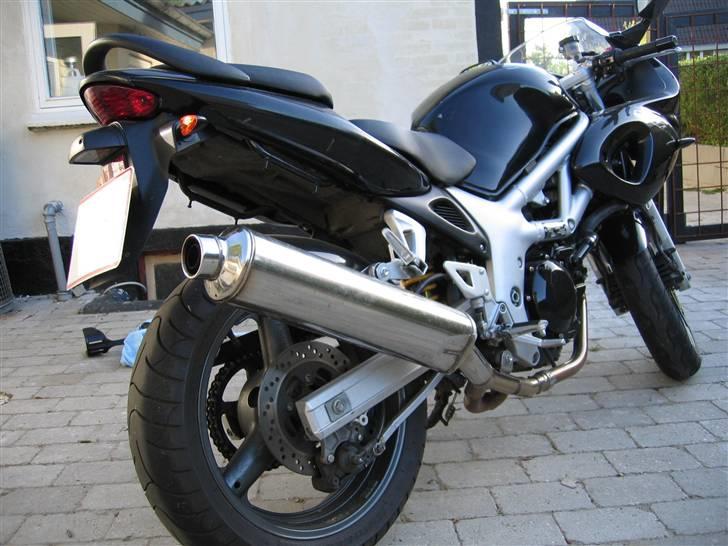 Suzuki SV 650 s (SOLGT) billede 6