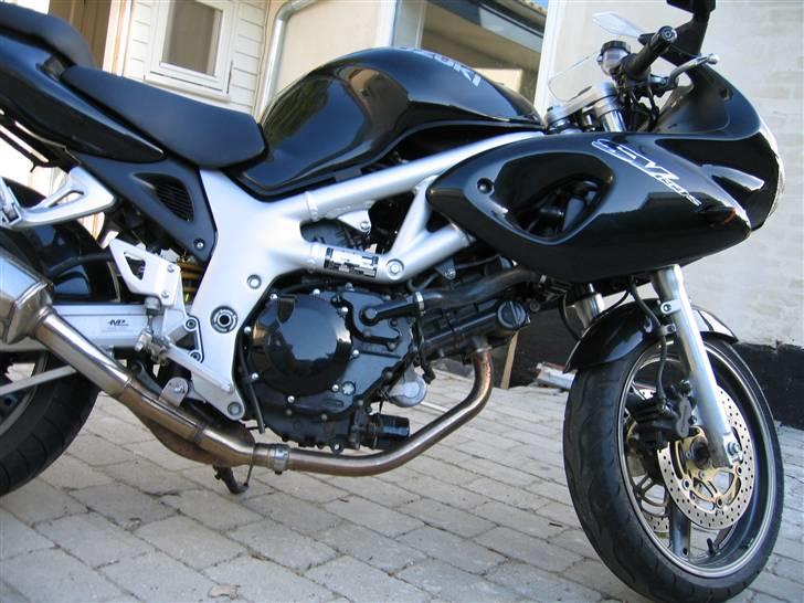 Suzuki SV 650 s (SOLGT) billede 7