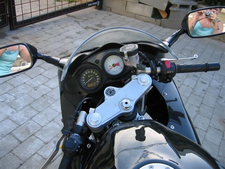 Suzuki SV 650 s (SOLGT) billede 8