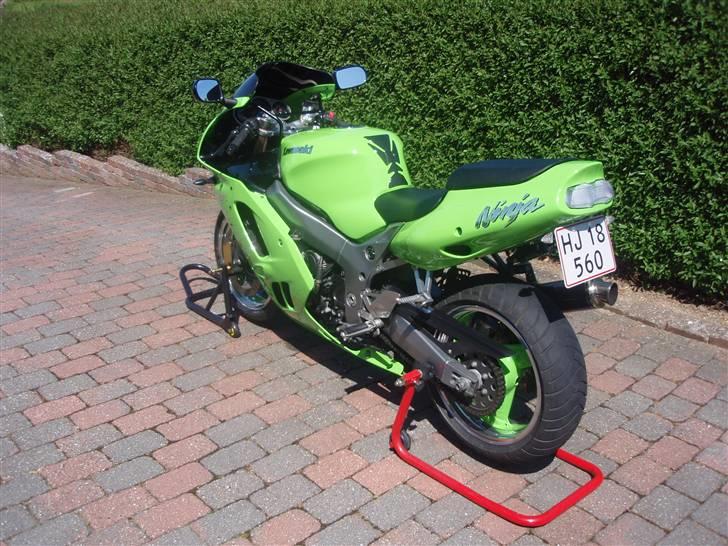 Kawasaki zx9r Ninja - Så er den samlet, og ny vasket. billede 11