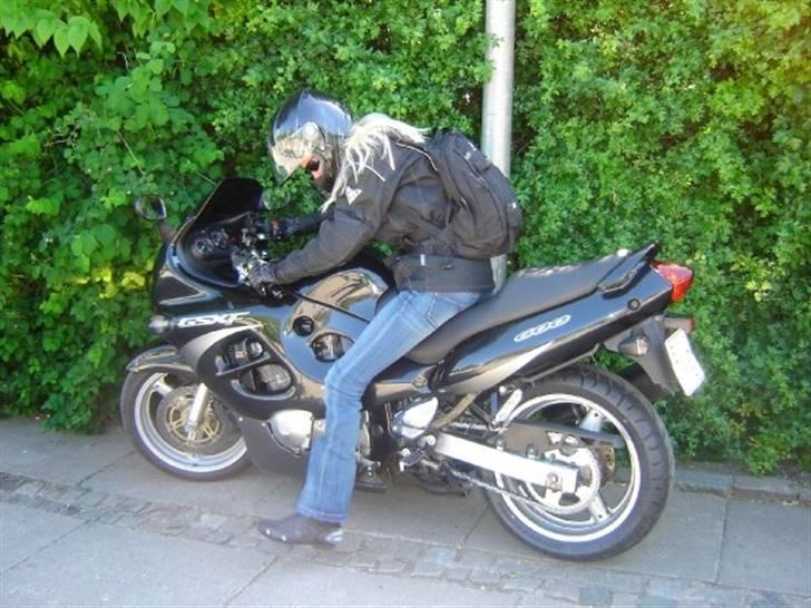 Suzuki GSX 600 F -SOLGT- billede 13