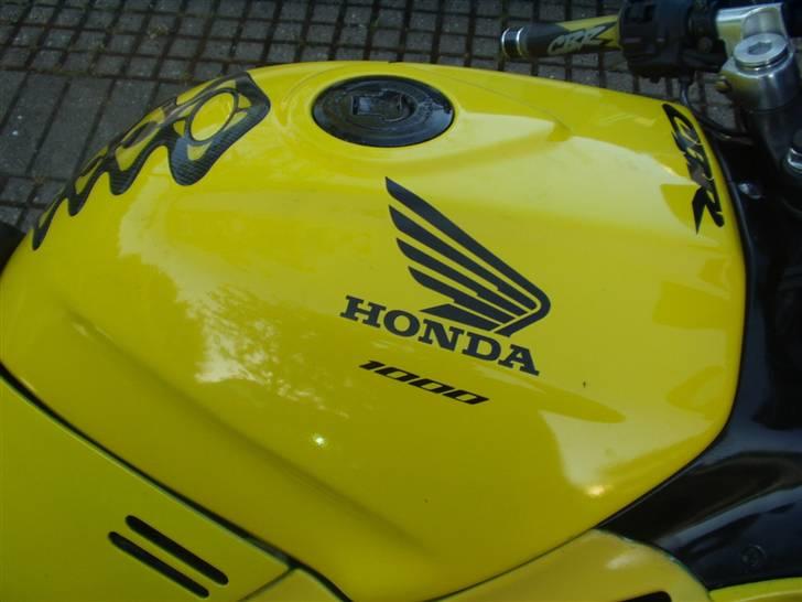 Honda cbr 1000 F  ( solgt d. 18/07 2014 ) billede 7
