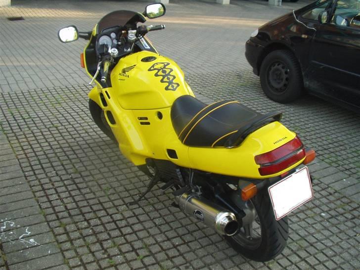 Honda cbr 1000 F  ( solgt d. 18/07 2014 ) billede 8