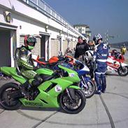 Kawasaki ZX6R