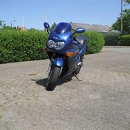 Suzuki gsx 750 f