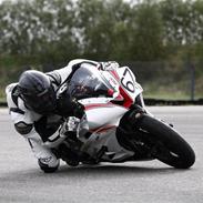 Yamaha R6 07' Baneracer