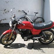 Honda CB 400