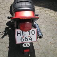 Honda CB 400