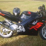 Honda CBR F2