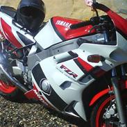 Yamaha FZR GENESIS