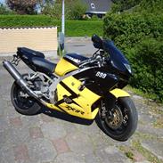 Kawasaki ZX9R