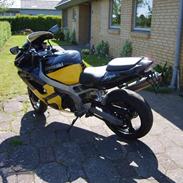 Kawasaki ZX9R