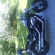 Suzuki Introuder M800