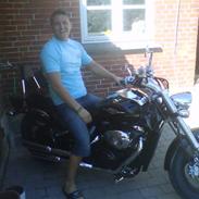 Suzuki Introuder M800