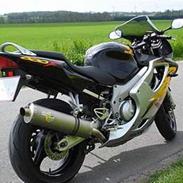 Honda CBR 600 F4